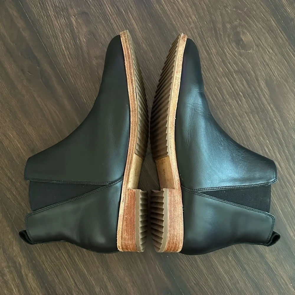 NISOLO Eva Everyday Soft Sustainable Black Leather Chelsea Boot Memory Foam Sz 9